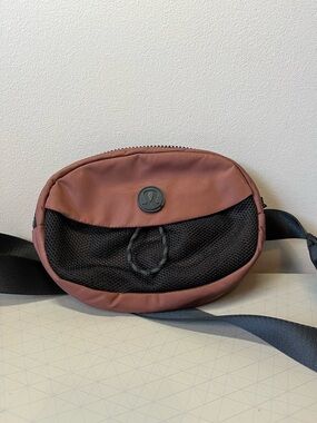 lululemon Take it On Belt Bag - Ancient Copper/Black
